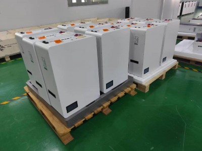 Wall-mounted lithium battery delivery